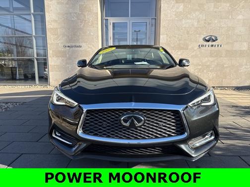 2022 INFINITI Q60 LUXE