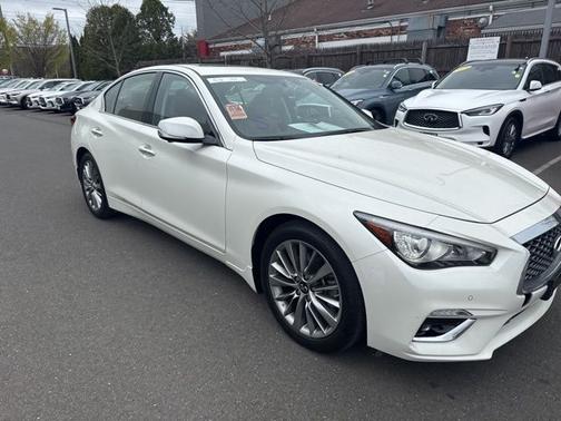 Majestic White 2023 INFINITI Q50 LUXE