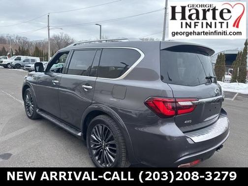 2024 INFINITI QX80 SENSORY