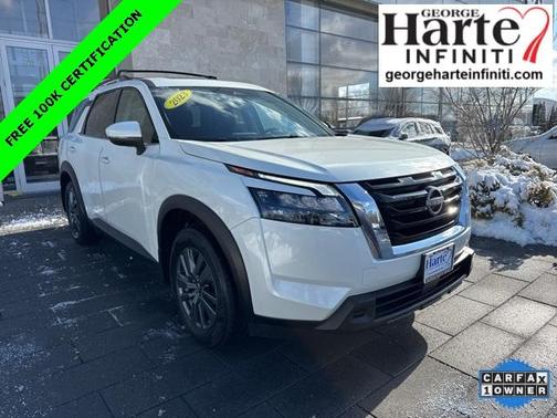 2023 Nissan Pathfinder SV