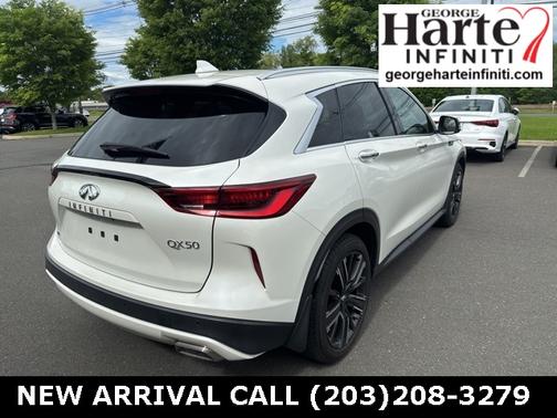 2022 INFINITI QX50 LUXE