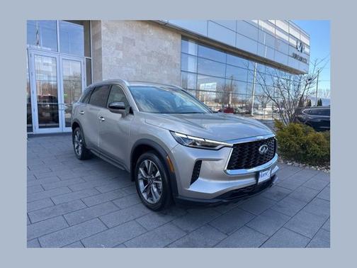 Warm Titanium 2025 INFINITI QX60 LUXE