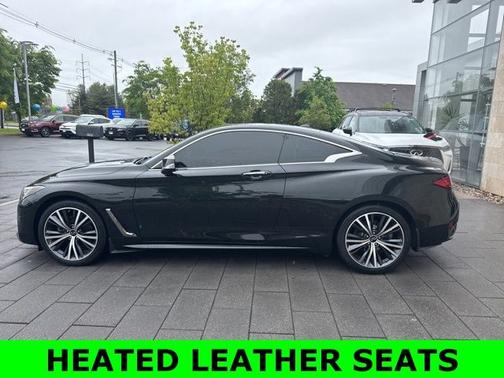 Midnight Black 2022 INFINITI Q60 LUXE