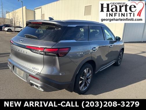 2022 INFINITI QX60 LUXE