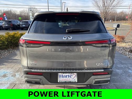 2022 INFINITI QX60 LUXE
