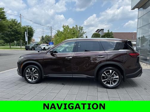2022 INFINITI QX60 LUXE