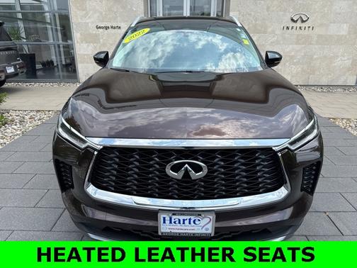 2022 INFINITI QX60 LUXE