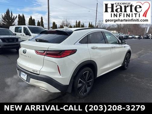 2023 INFINITI QX55 LUXE