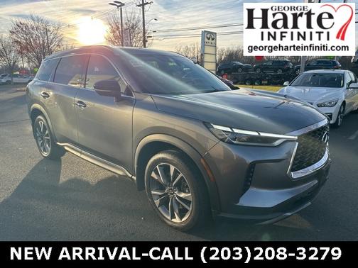 2022 INFINITI QX60 LUXE