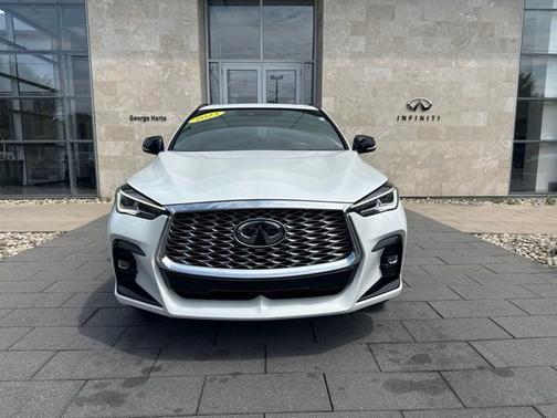 Radiant White 2023 INFINITI QX55 LUXE