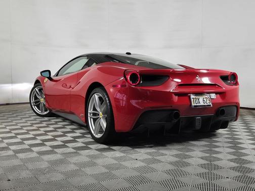 2017 Ferrari 488 GTB Base