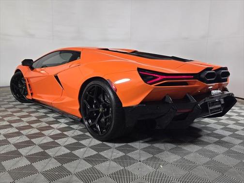 2024 Lamborghini Revuelto Base