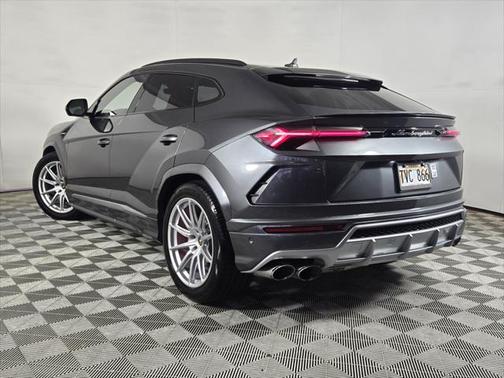 2019 Lamborghini Urus Base