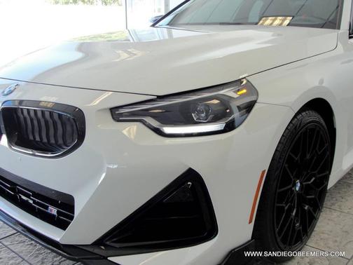 2025 BMW M240 i xDrive