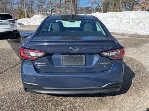 2023 Subaru Legacy 