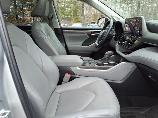 2023 Toyota Highlander Hybrid Limited