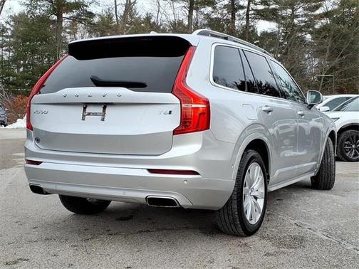 2018 Volvo XC90 T6 Momentum