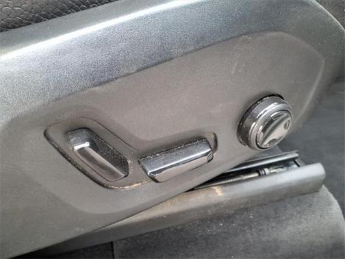 2018 Volvo XC90 T6 Momentum