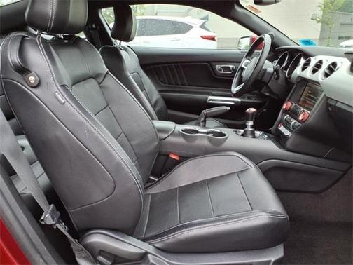 2015 Ford Mustang EcoBoost Premium