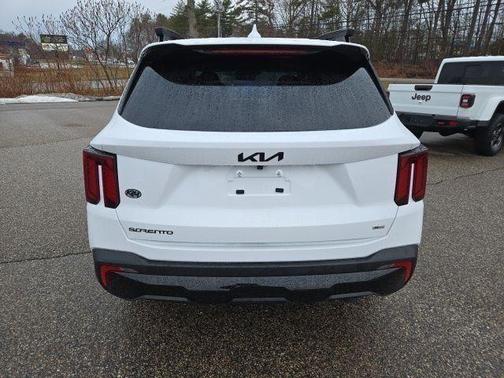 Glacial White Pearl 2026 Kia Sorento SX
