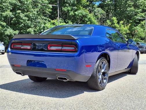 2022 Dodge Challenger SXT