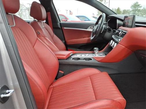 2023 Genesis G70 2.0T