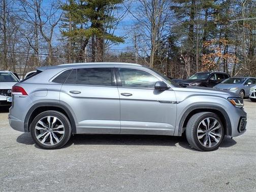 2023 Volkswagen Atlas Cross Sport 3.6L V6 SEL Premium R-Line