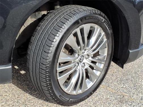 2022 Toyota Venza Limited