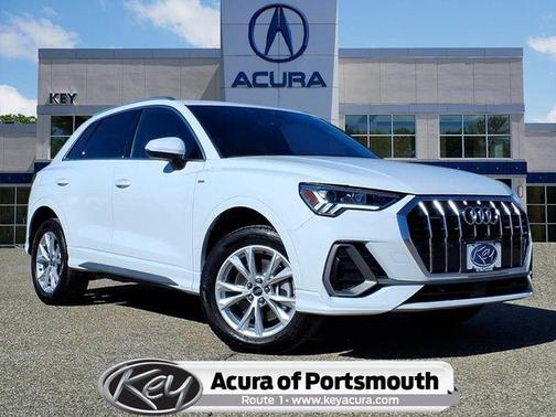 2023 Audi Q3 45 S line Premium