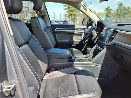 2022 Volkswagen Atlas 3.6L SE w/Technology