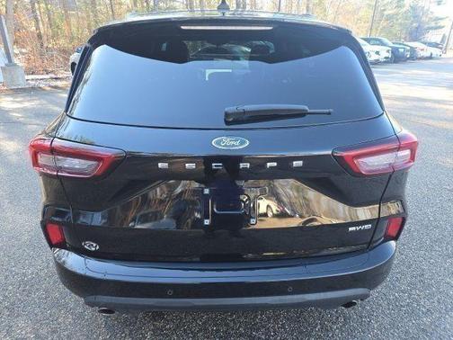 Agate Black Metallic 2023 Ford Escape ST-Line