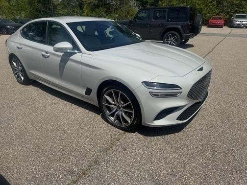 2024 Genesis G70 2.5T