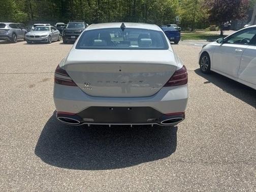 2024 Genesis G70 2.5T