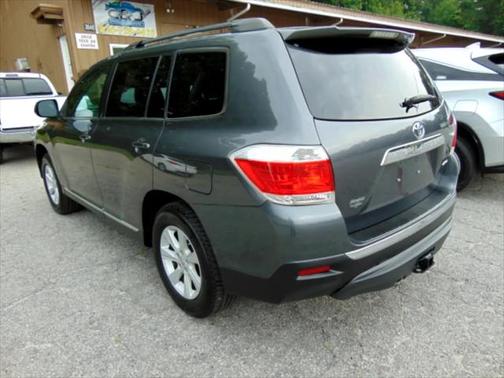 2013 Toyota Highlander SE