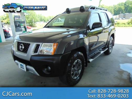 Gray 2015 Nissan Xterra PRO-4X