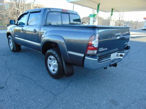2013 Toyota Tacoma Base