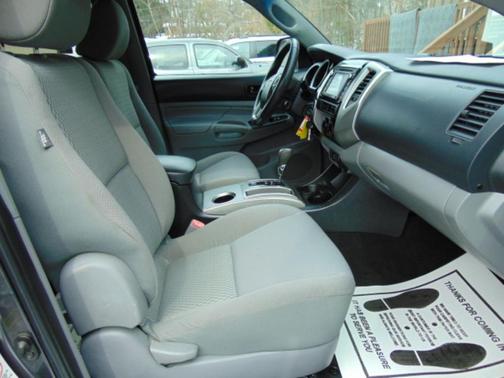 2014 Toyota Tacoma Base