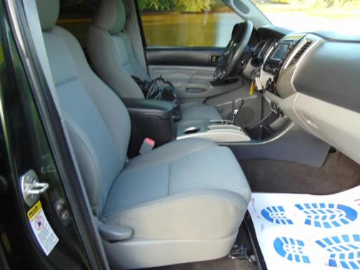 Dark Green 2013 Toyota Tacoma Base