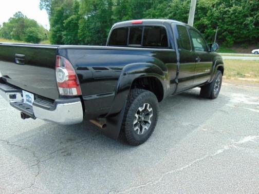 Black 2013 Toyota Tacoma Base