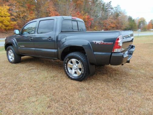 2013 Toyota Tacoma Base