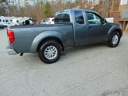 2017 Nissan Frontier SV