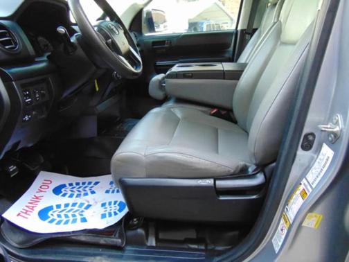 2014 Toyota Tundra SR5