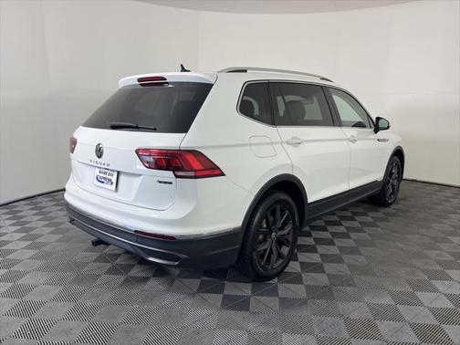 2024 Volkswagen Tiguan 2.0T SE 4MOTION