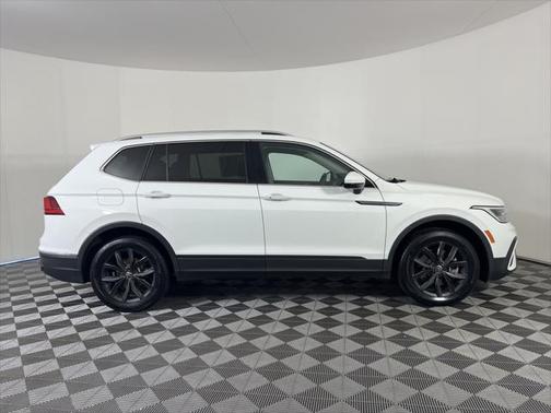2024 Volkswagen Tiguan 2.0T SE 4MOTION