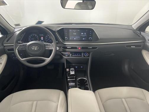2022 Hyundai SONATA SEL