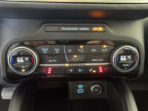 2021 Ford Escape Titanium
