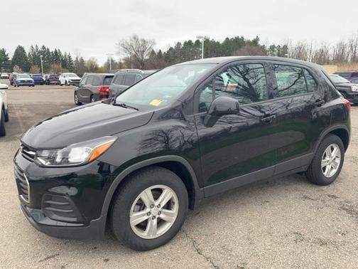 Photo 5 of 7 of 2019 Chevrolet Trax LS