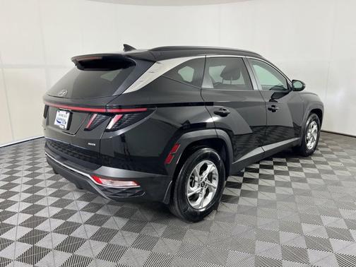 Black 2023 Hyundai TUCSON SEL