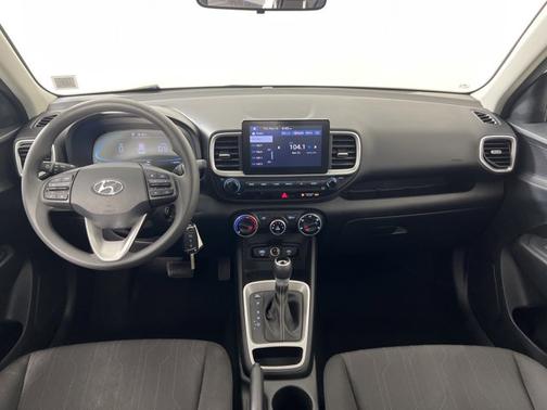 2023 Hyundai VENUE SE