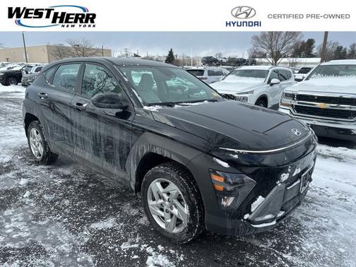 2024 Hyundai KONA SE